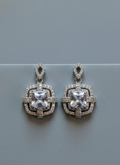 Regency Square Halo Drops